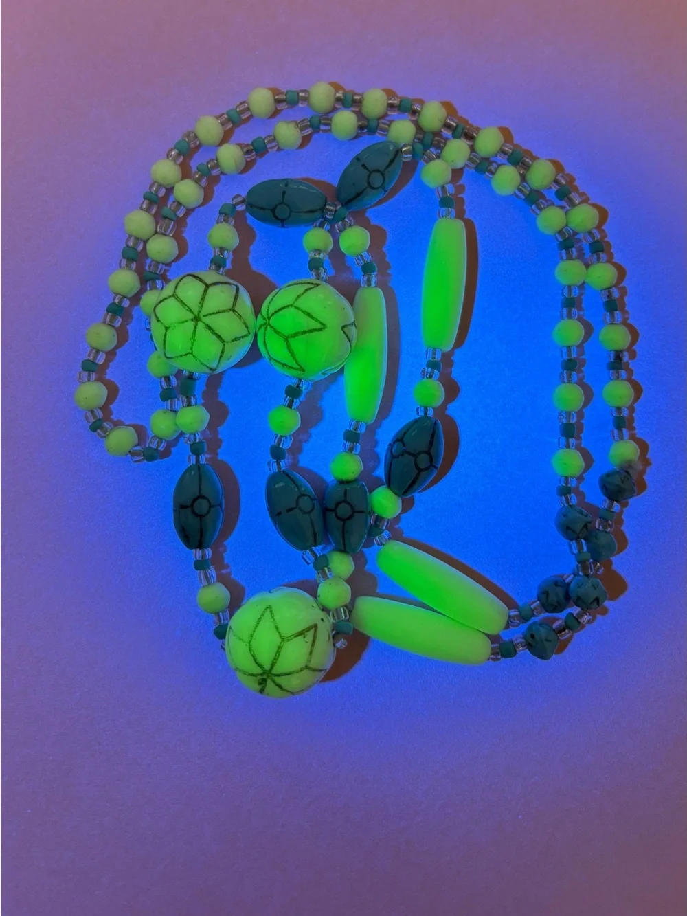 Antique Neiger White & Turquoise Beaded Long uranium glass necklace